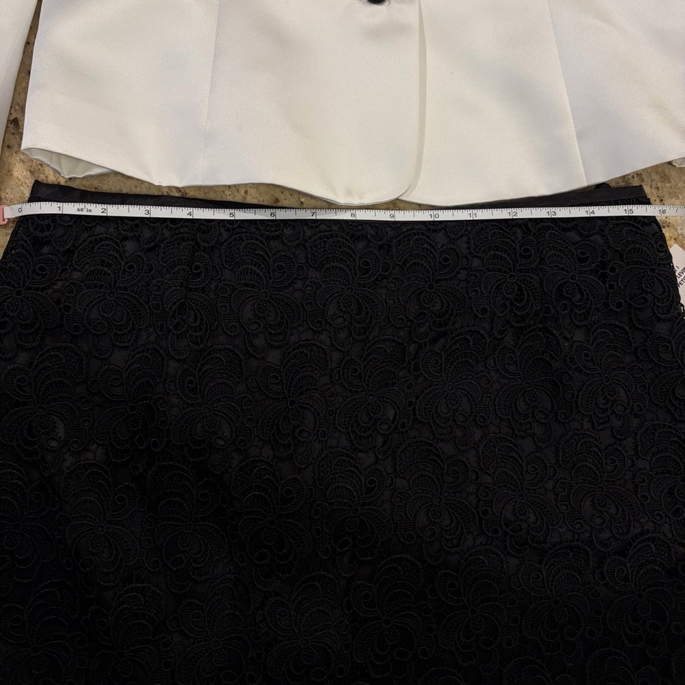 NWT Tahari Luxe 8P Petite Skirt Suit Ivory Black Beaded Lace Madison Set $320 - Picture 6 of 7